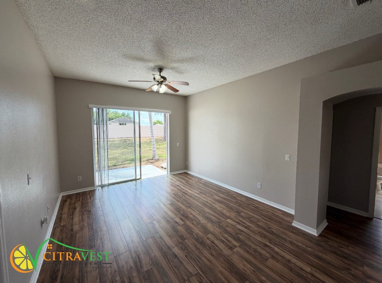 402 Halstead Dr - Photo 4 of 12