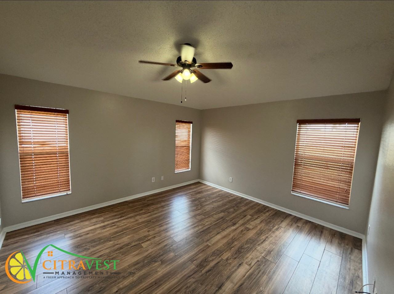 402 Halstead Dr - Photo 5 of 12