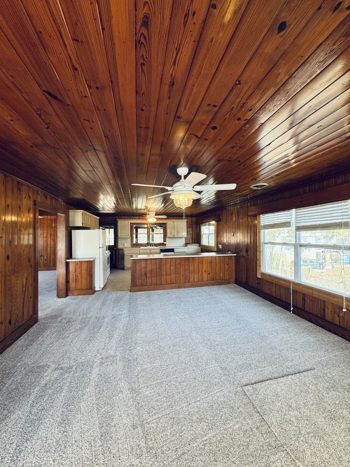 404 23rd Ave N #B - Photo 6 of 18
