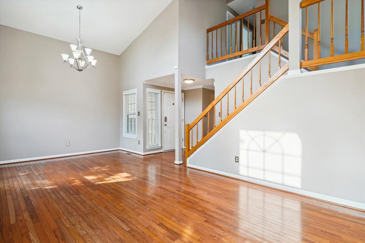 7558 Cross Gate Ln - Photo 5 of 41