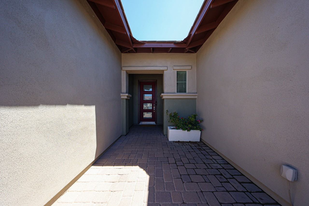 5833 S Wilson Way - Photo 4 of 50