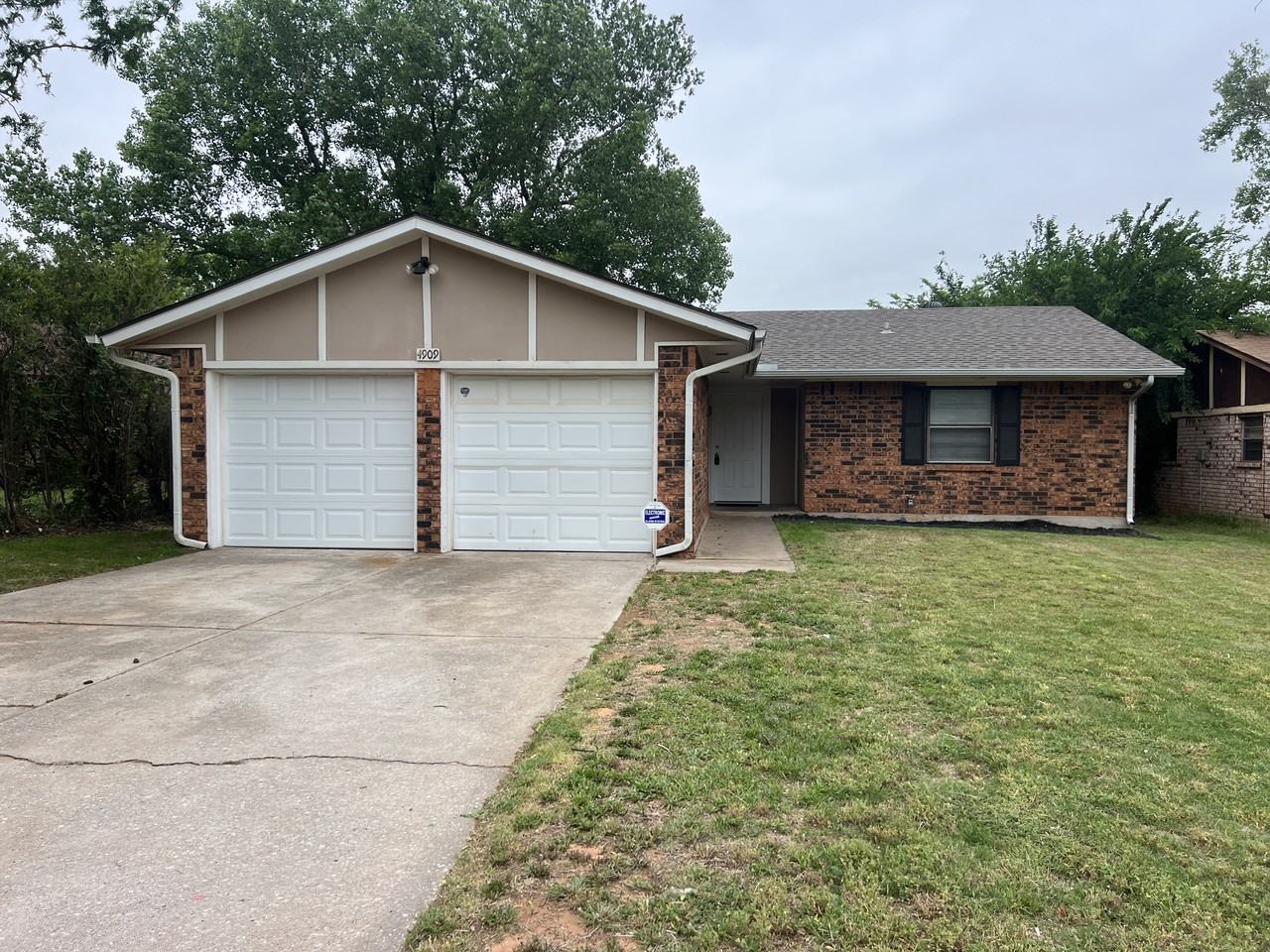 4909 Cinderella Dr