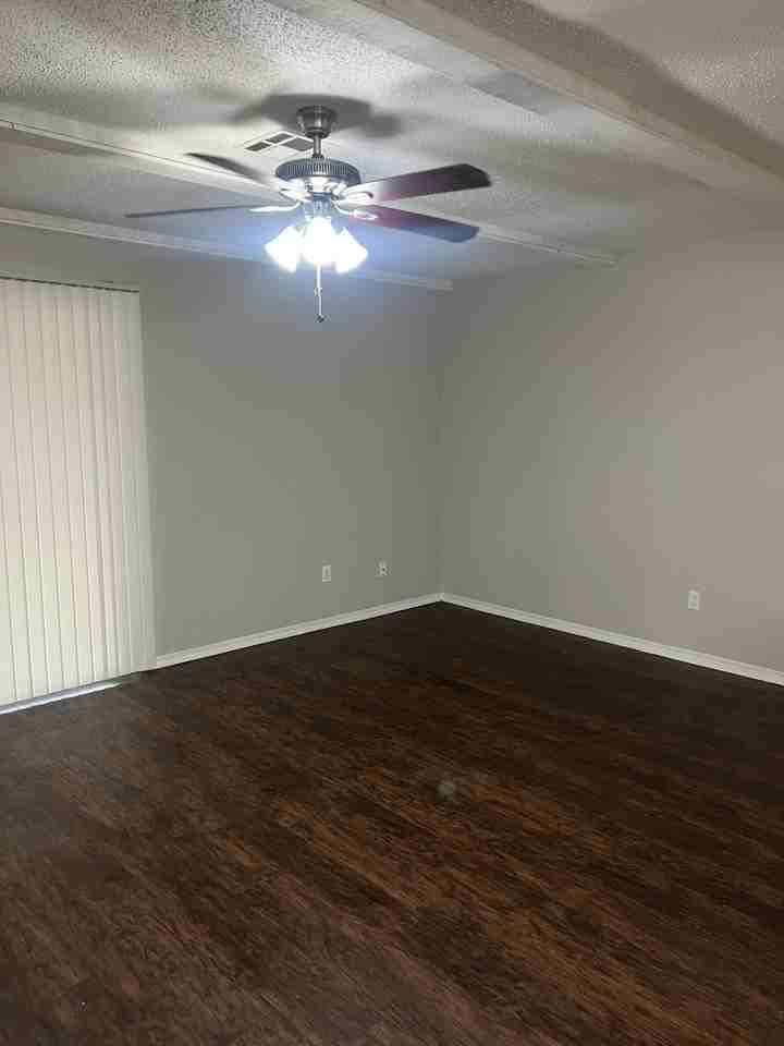 4909 Cinderella Dr - Photo 5 of 15