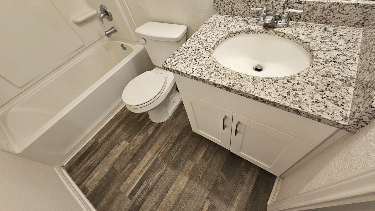 14214 Green Wing Cir - Photo 7 of 8