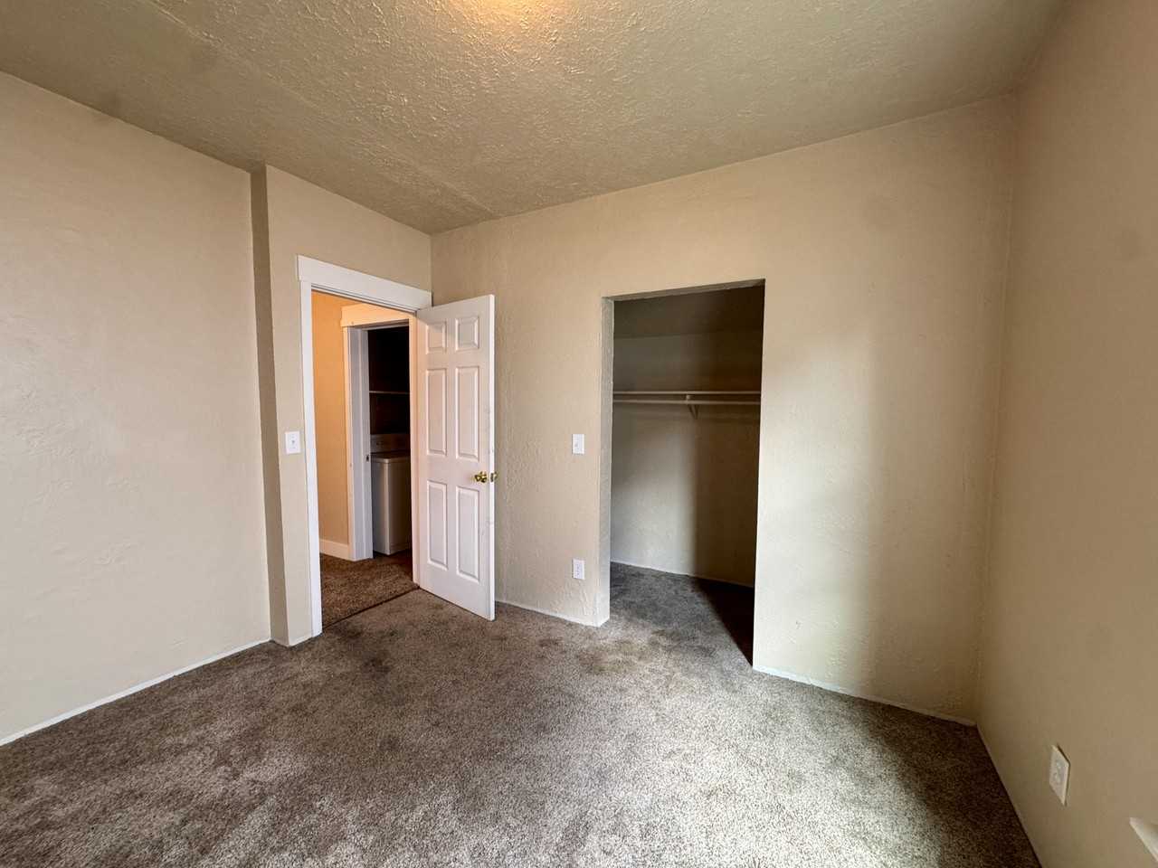 934 Cascade Ave - Photo 7 of 15