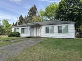featured image of 404 N 13th St