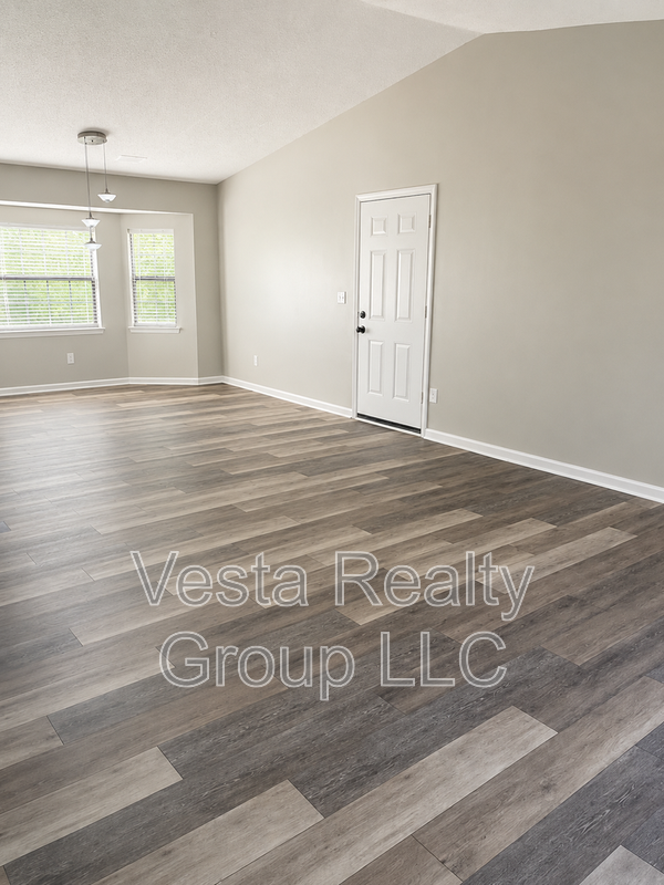 105 Dailey Mill Rd - Photo 2 of 18