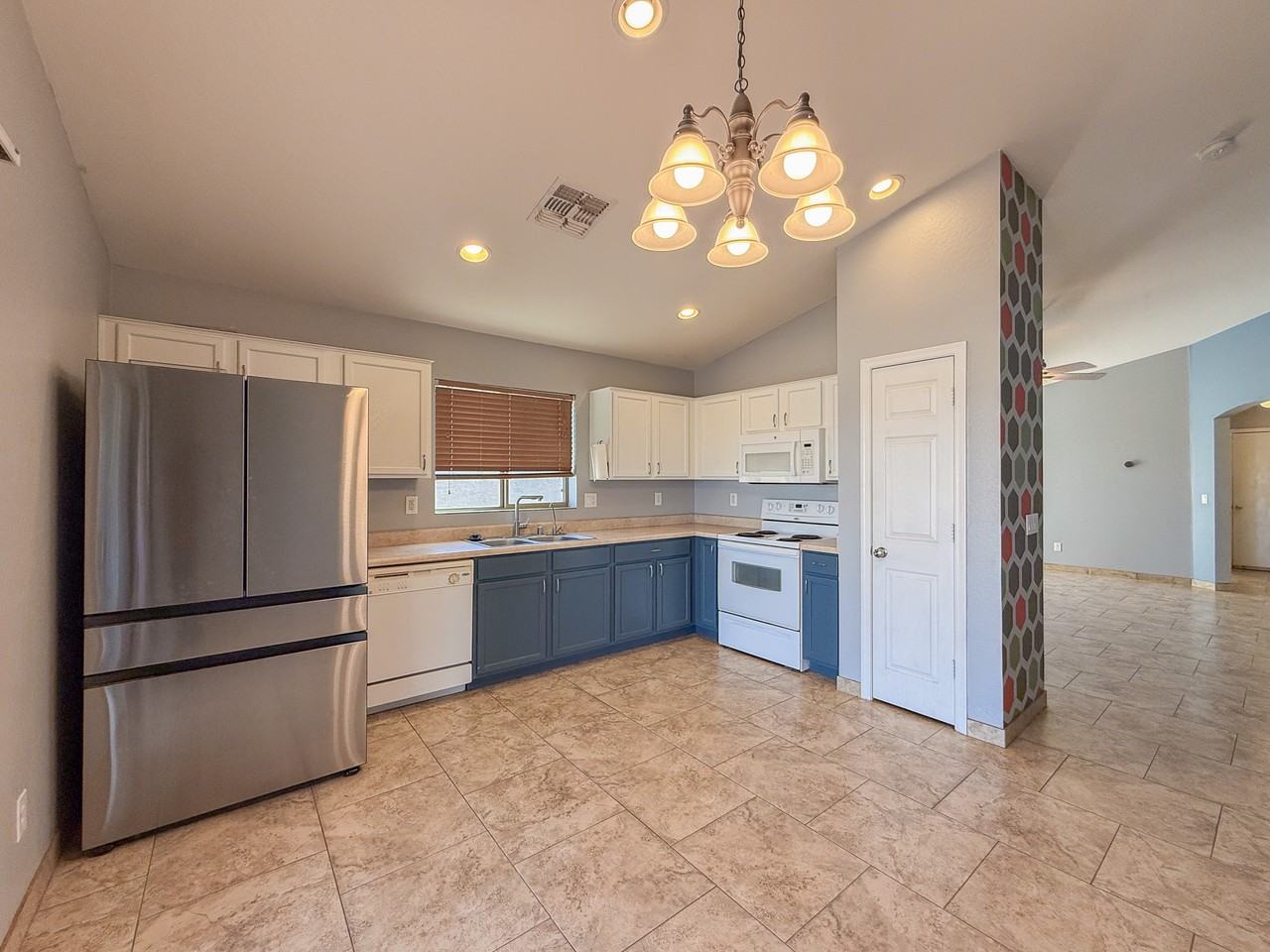 23816 N Wilderness Way - Photo 6 of 26