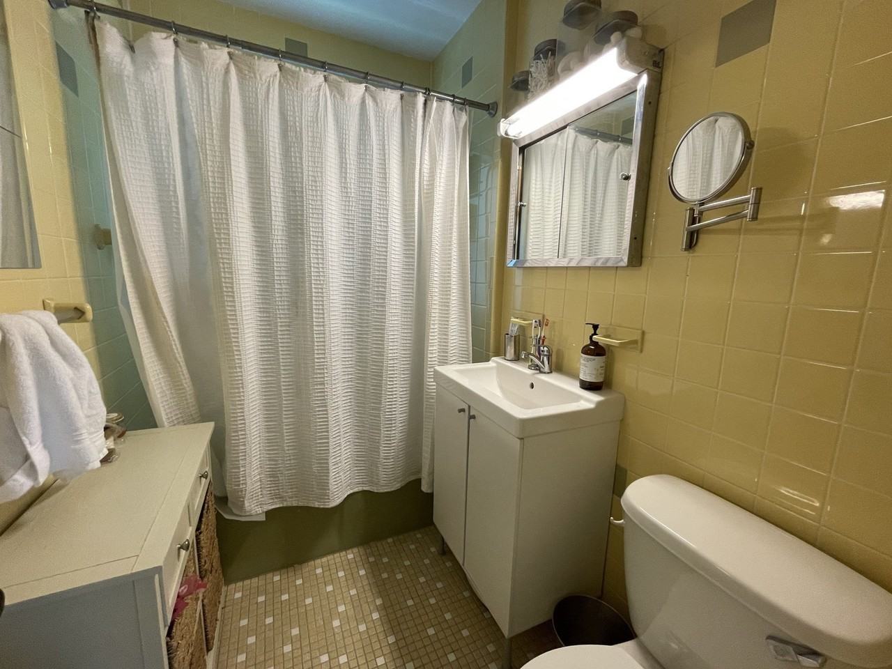 Gray St & Newport St #2 - Photo 6 of 12
