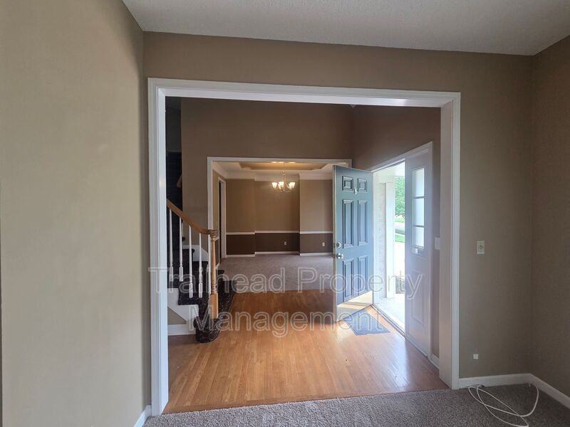 14002 Goodman St - Photo 3 of 49