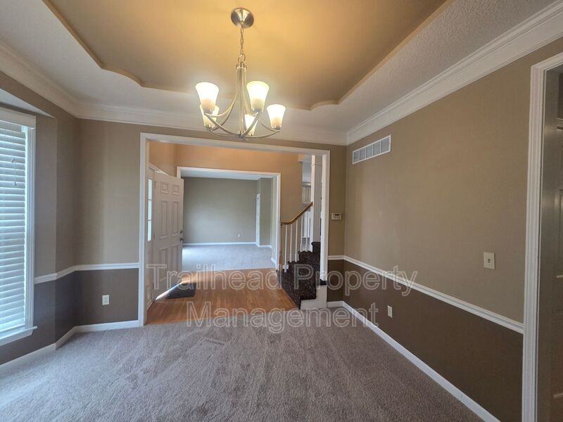 14002 Goodman St - Photo 6 of 49