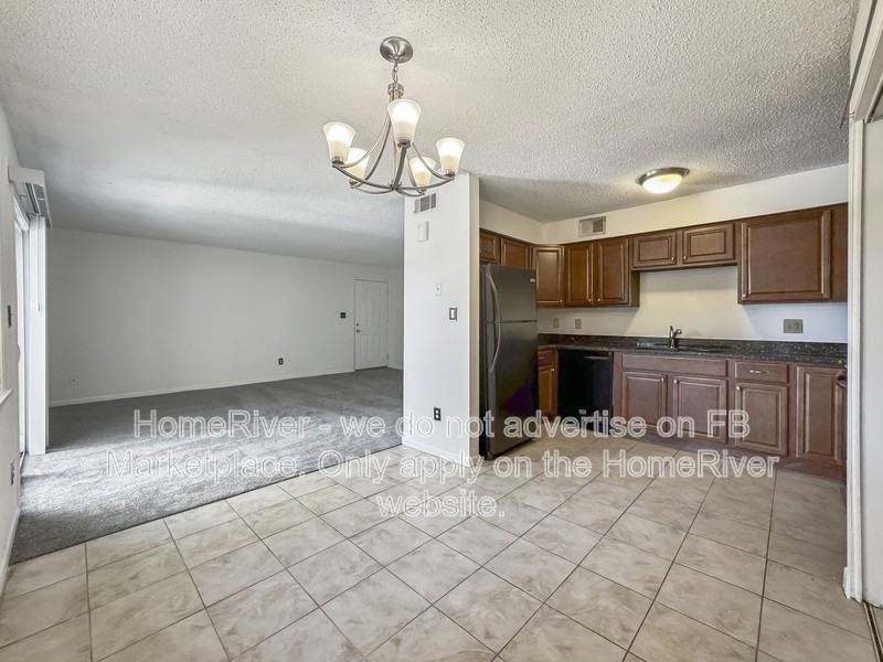 9123 Spyglass Pl #C - Photo 3 of 23
