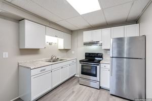 featured image of 405 School St