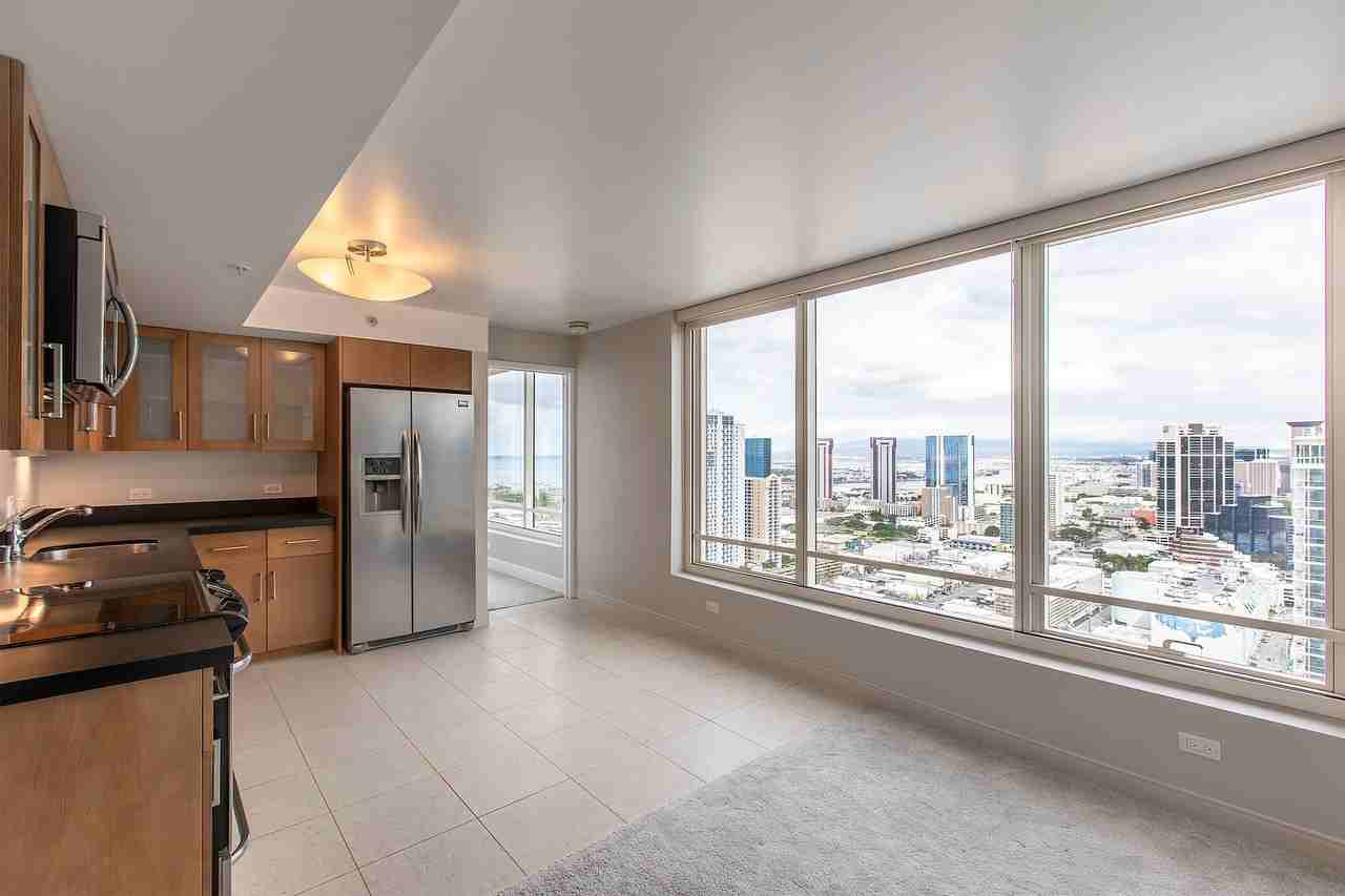 1009 Kapiolani Blvd #3910 - Photo 5 of 37