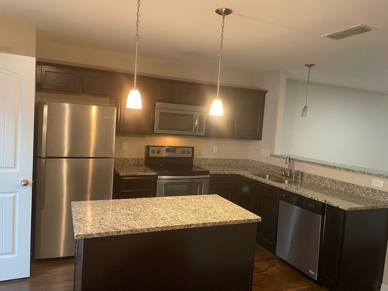 123 Cobblestone Place Dr - Photo 5 of 32