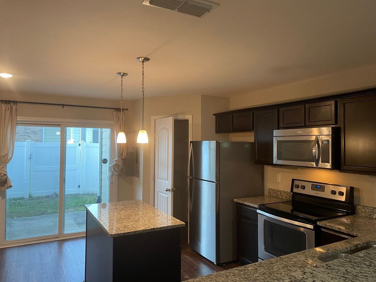 123 Cobblestone Place Dr - Photo 6 of 32