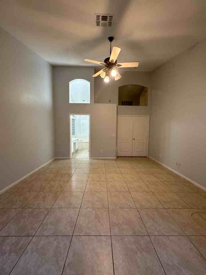 6767 W Sonnet Dr - Photo 4 of 35