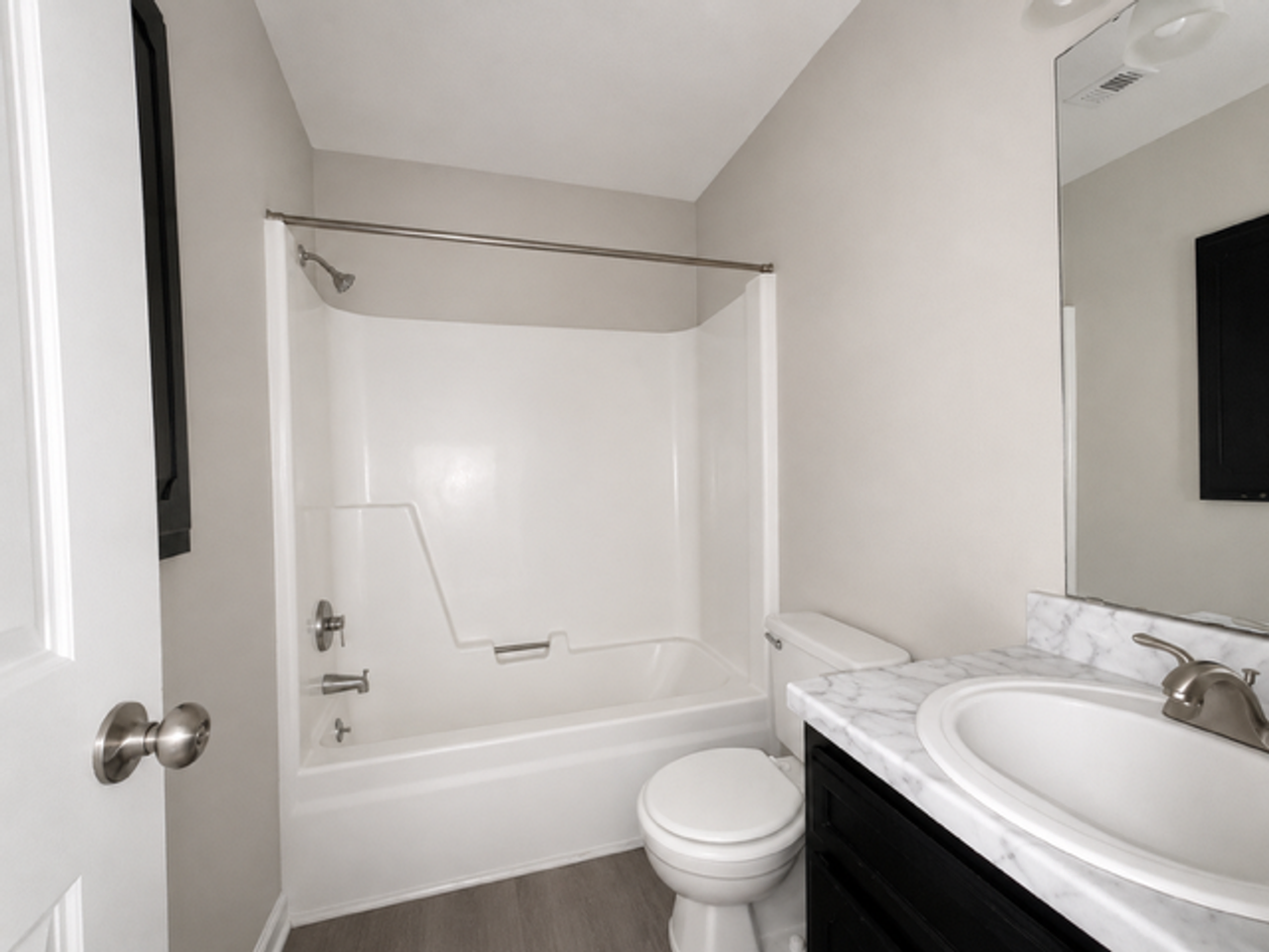 4144 Bonnell Drive - Photo 7 of 8
