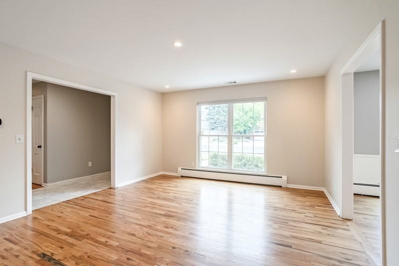 3991 S Hillcrest Dr - Photo 5 of 44