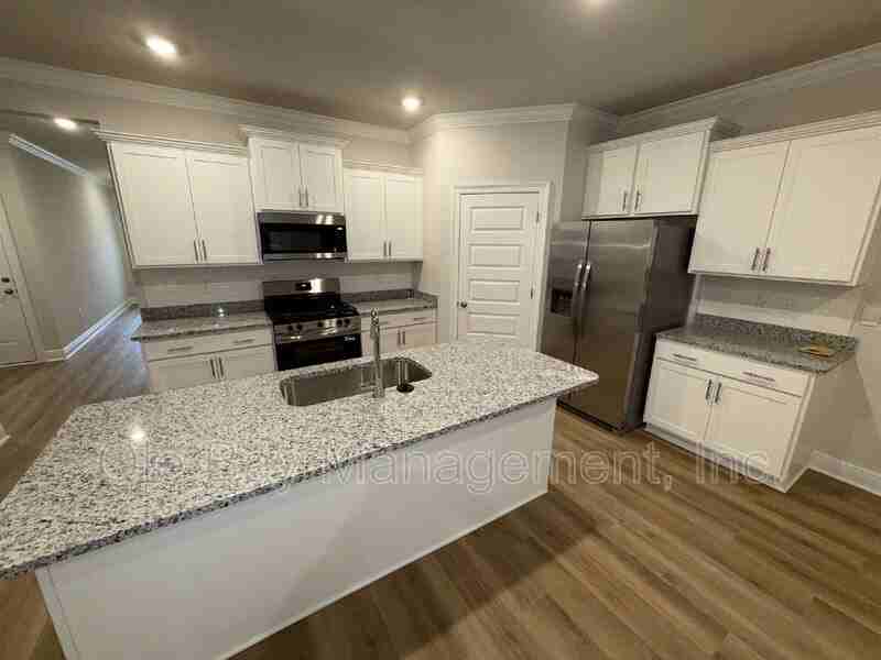 31697 Lyon Rd - Photo 3 of 11