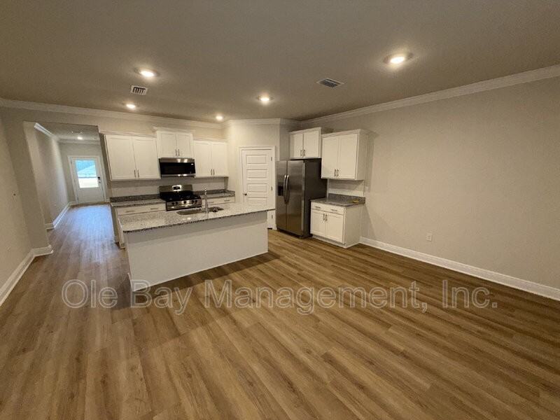 31697 Lyon Rd - Photo 4 of 11