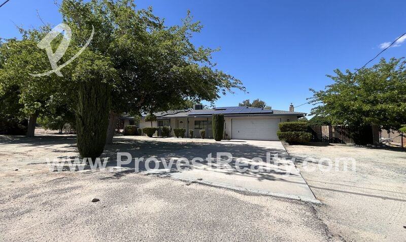18370 Danbury Ave - Photo 3 of 27