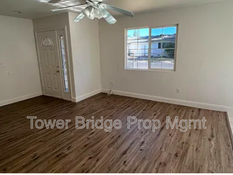 4317 18th Ave - Photo 3 of 24