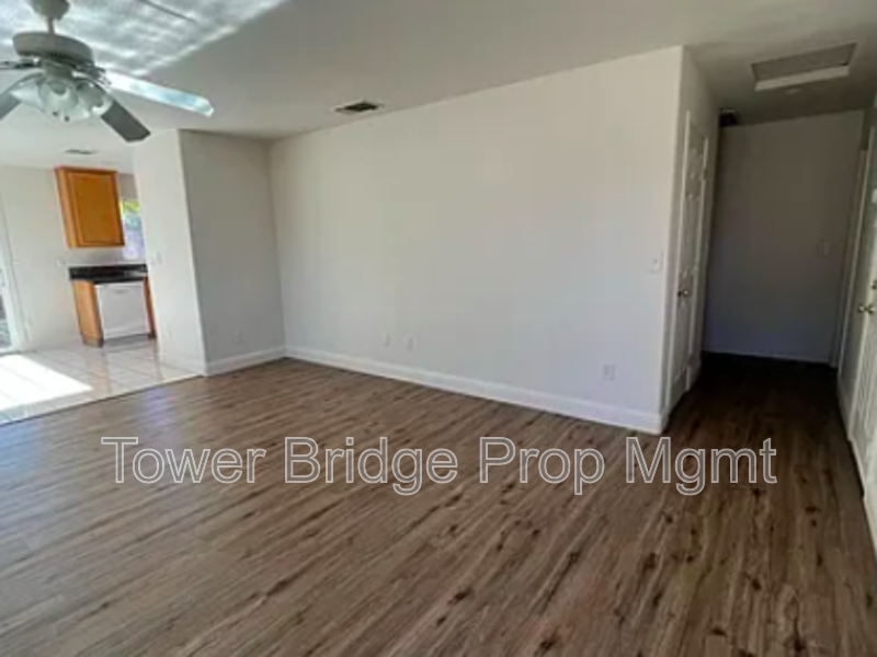 4317 18th Ave - Photo 5 of 24