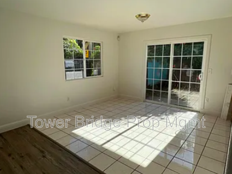 4317 18th Ave - Photo 7 of 24