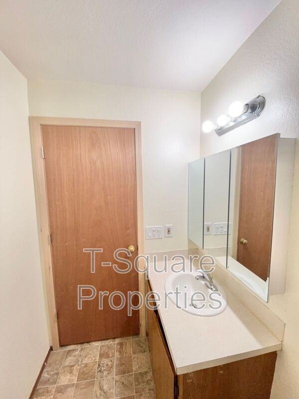 9719 Holly Dr #107 - Photo 4 of 8