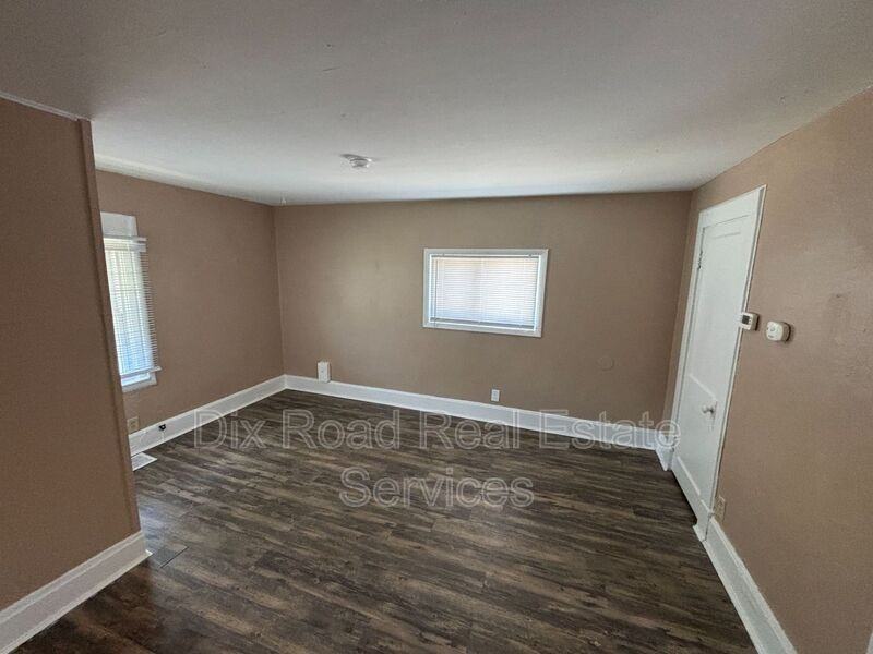 1324 Campbell Ave - Photo 6 of 19