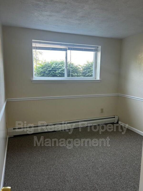 120 N Penn St #C3 - Photo 7 of 8