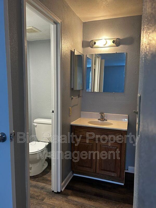 120 N Penn St #A5 - Photo 7 of 8