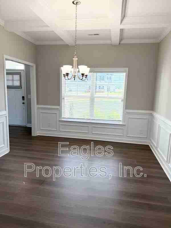 117 Kenbridge Ln - Photo 2 of 21