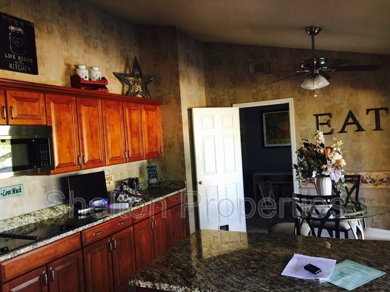 9418 W Tonto Ln - Photo 3 of 10