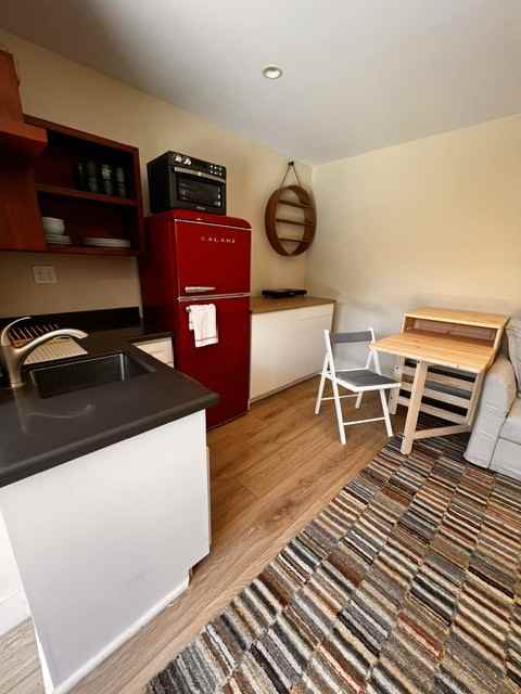 3807 E 5th St #B - Photo 2 of 11