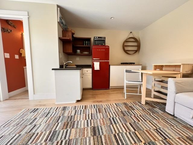 3807 E 5th St #B - Photo 3 of 11