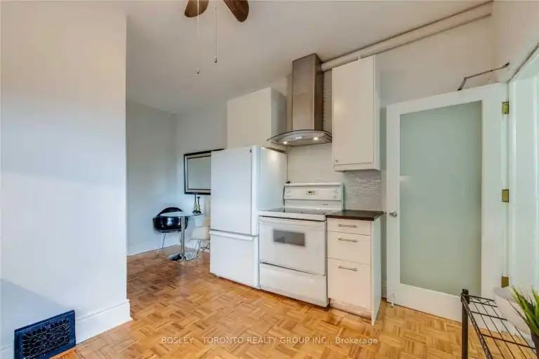 13 Winnifred Ave - Photo 2 of 8