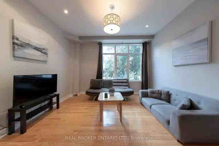 179 Hanson St - Photo 7 of 14