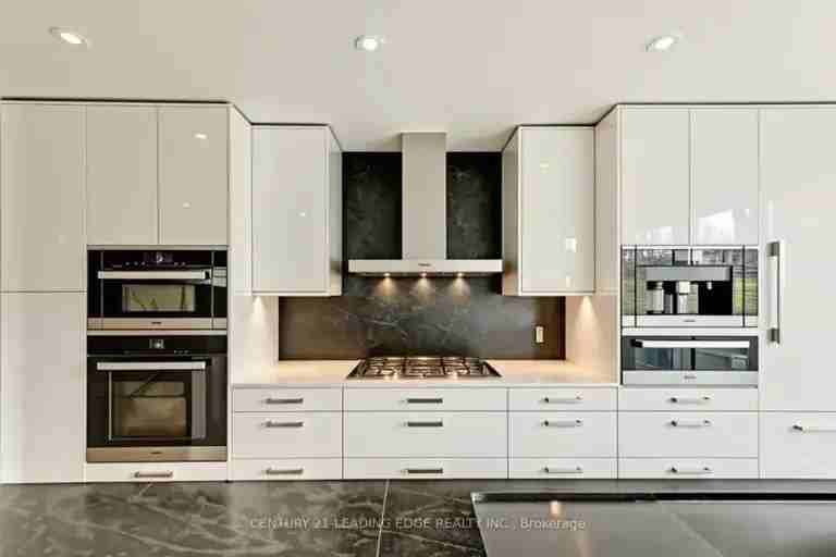81 Dagmar Ave - Photo 6 of 24