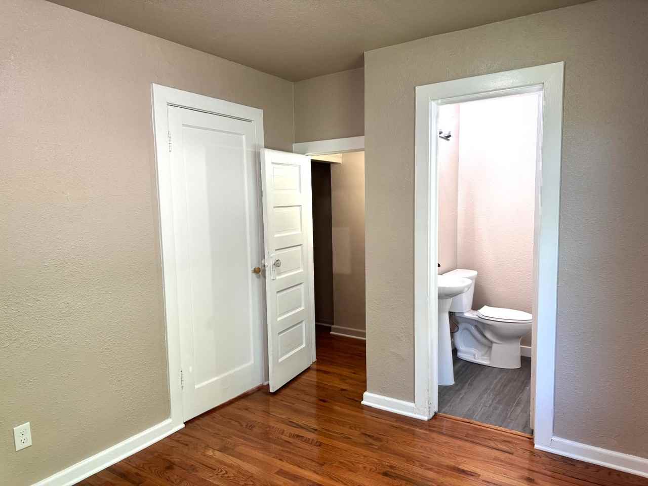 608 4th St #1 - Photo 7 of 13