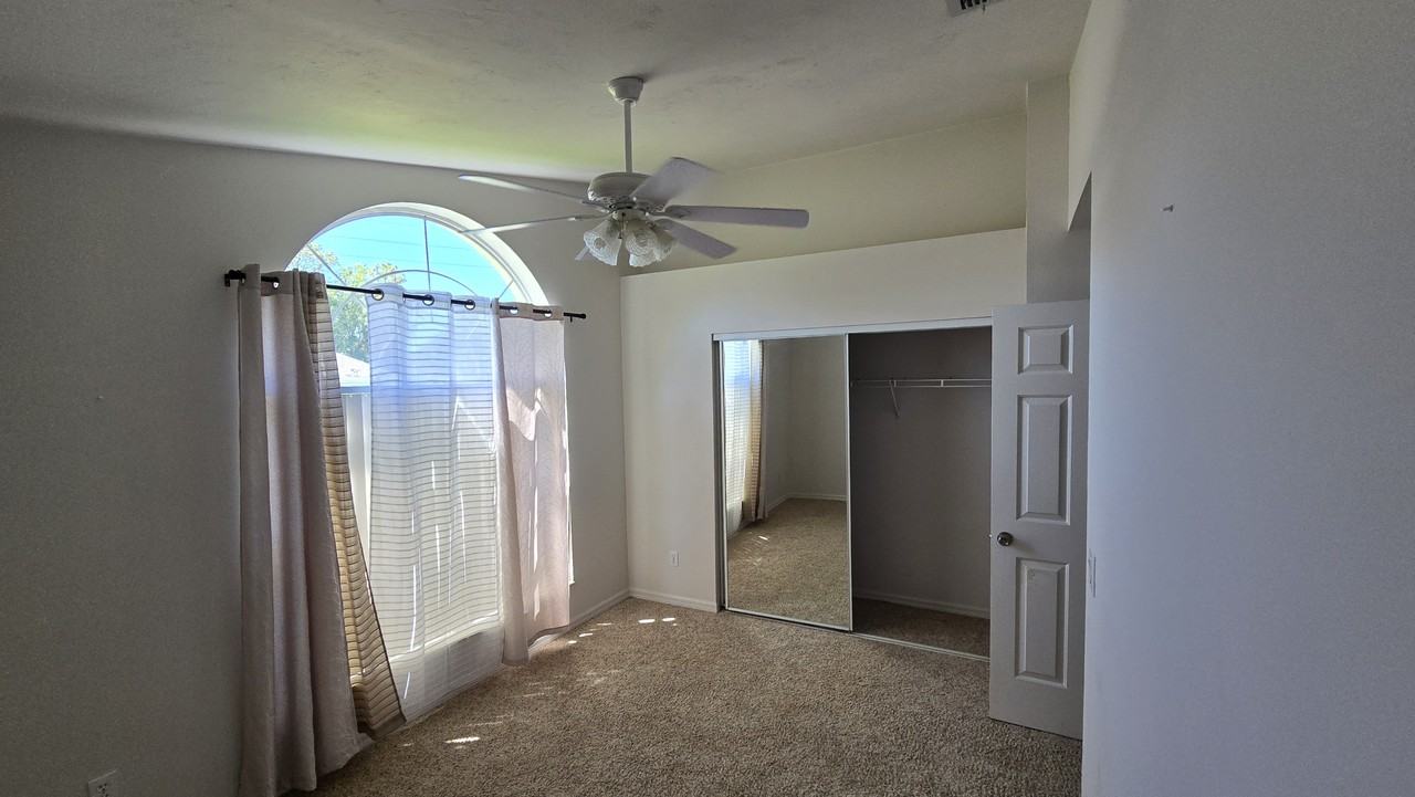 113 Whippoorwill Dr #NA - Photo 6 of 11