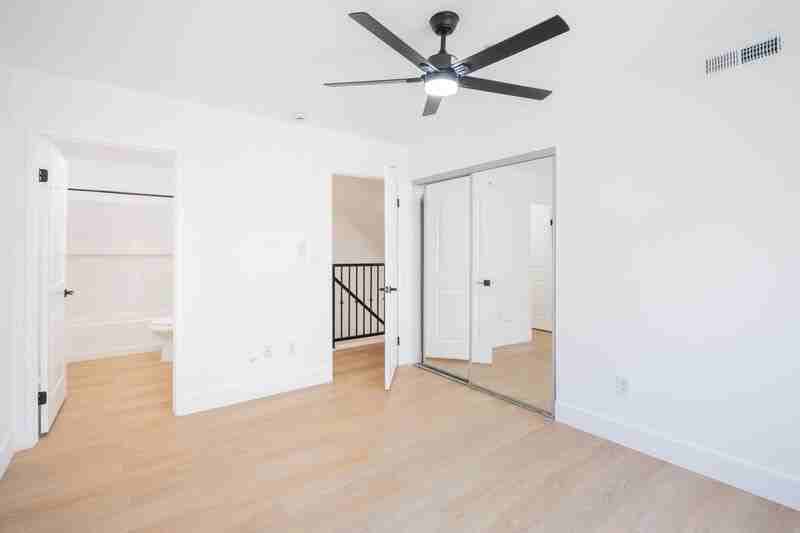 1752 N. Kingsley Drive Los Angeles, Ca #104 - Photo 5 of 19