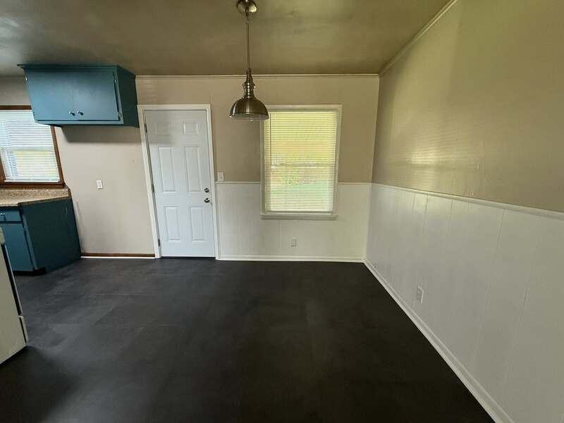 320 N Atlanta St - Photo 4 of 10