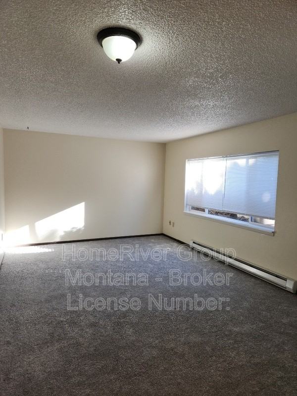 2121 S 4th St W #C - Photo 5 of 17