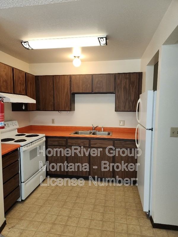 2121 S 4th St W #C - Photo 7 of 17
