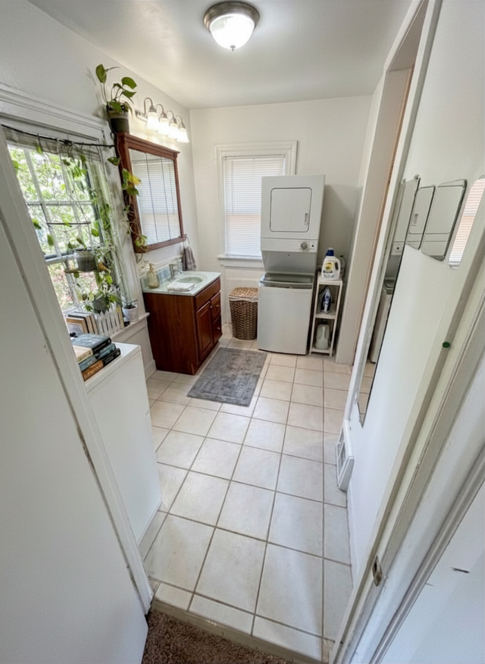 119 N Hamilton St #5 - Photo 7 of 35