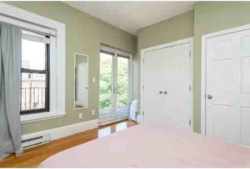 35 Worcester Sq #4 - Photo 6 of 9