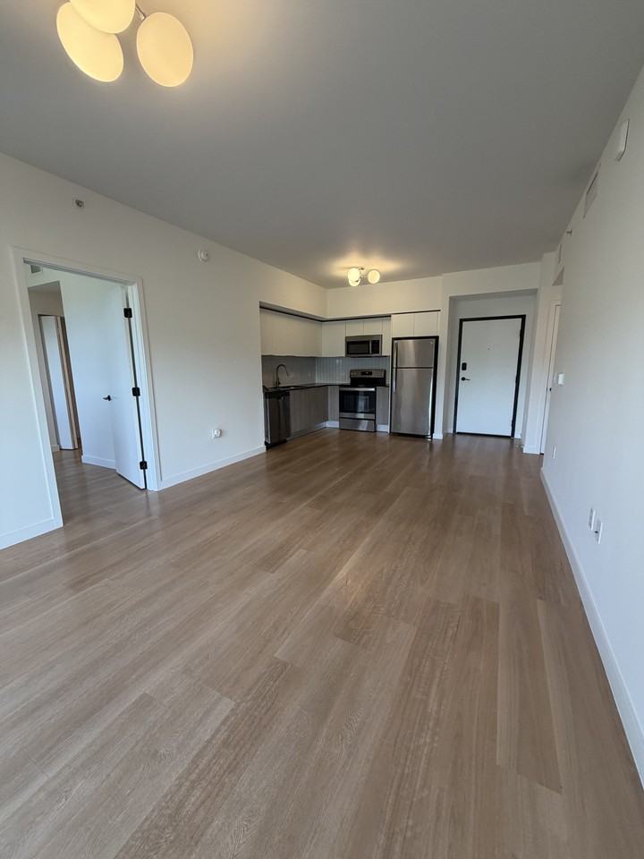 960 E 23rd St #29 - Photo 3 of 7