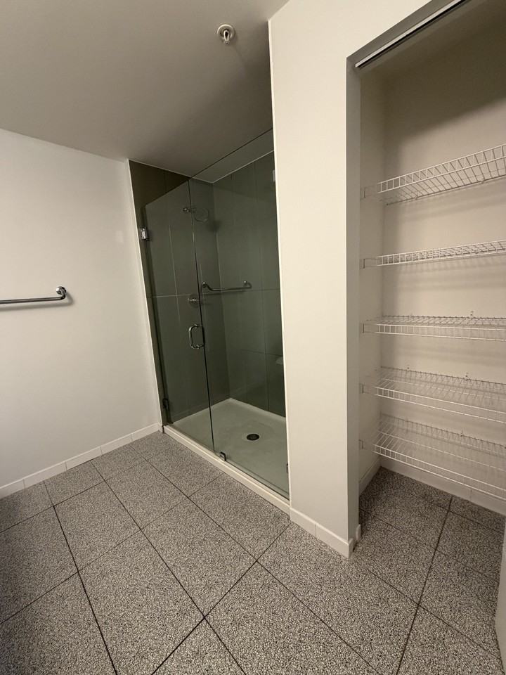 960 E 23rd St #29 - Photo 5 of 7